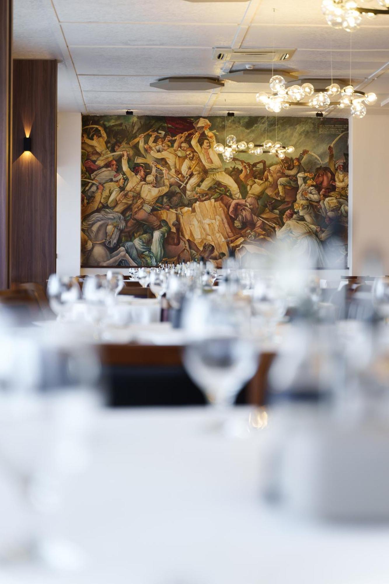 Hotel Montana Palace Kruševo エクステリア 写真
