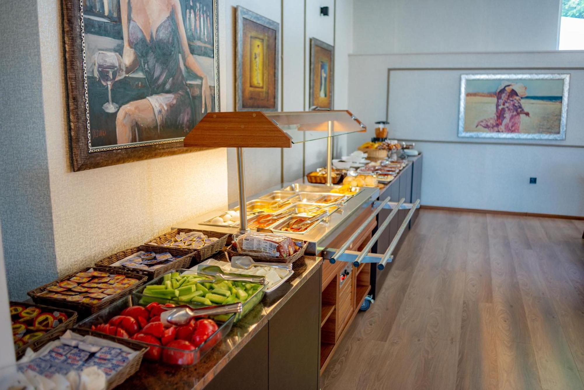 Hotel Montana Palace Kruševo エクステリア 写真