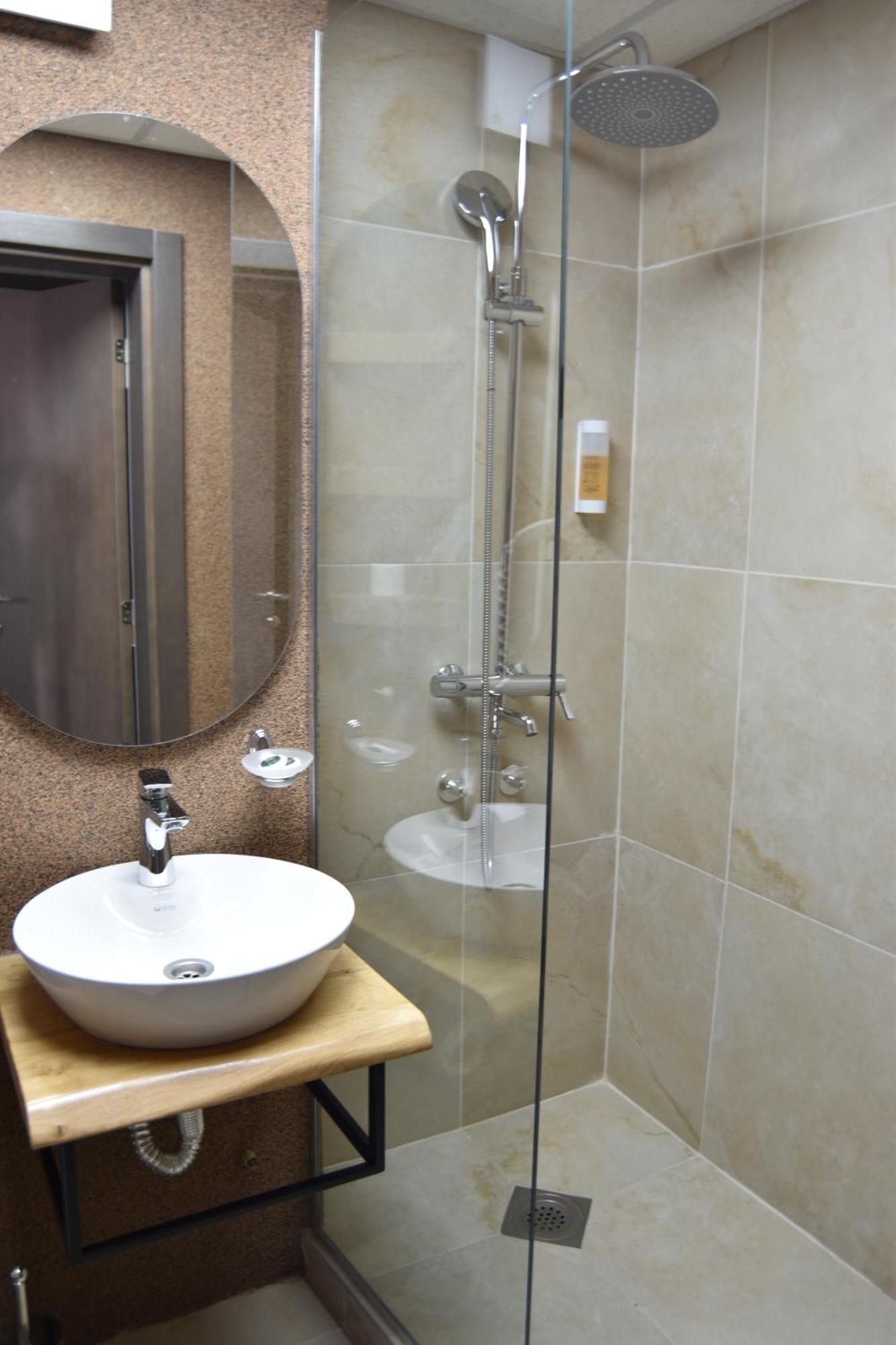 Hotel Montana Palace Kruševo エクステリア 写真