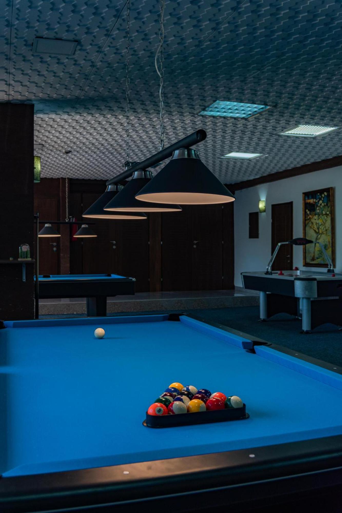 Hotel Montana Palace Kruševo エクステリア 写真
